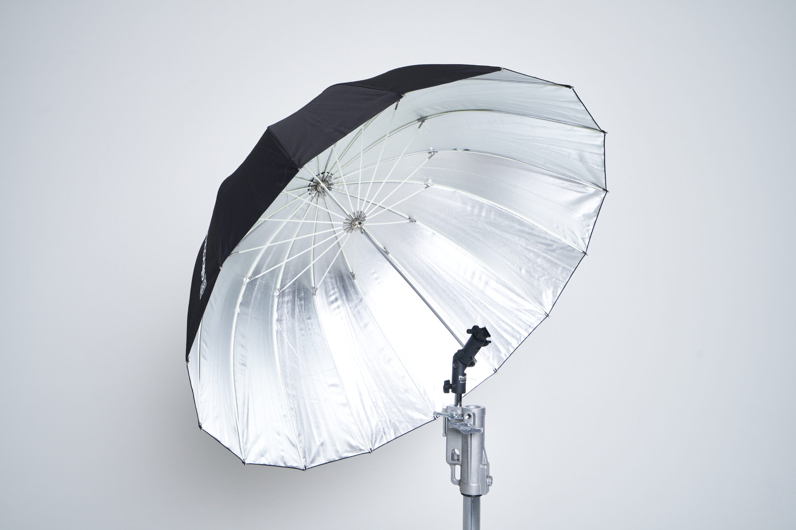 105cm-umbrella-black-silver-Elinchrom
