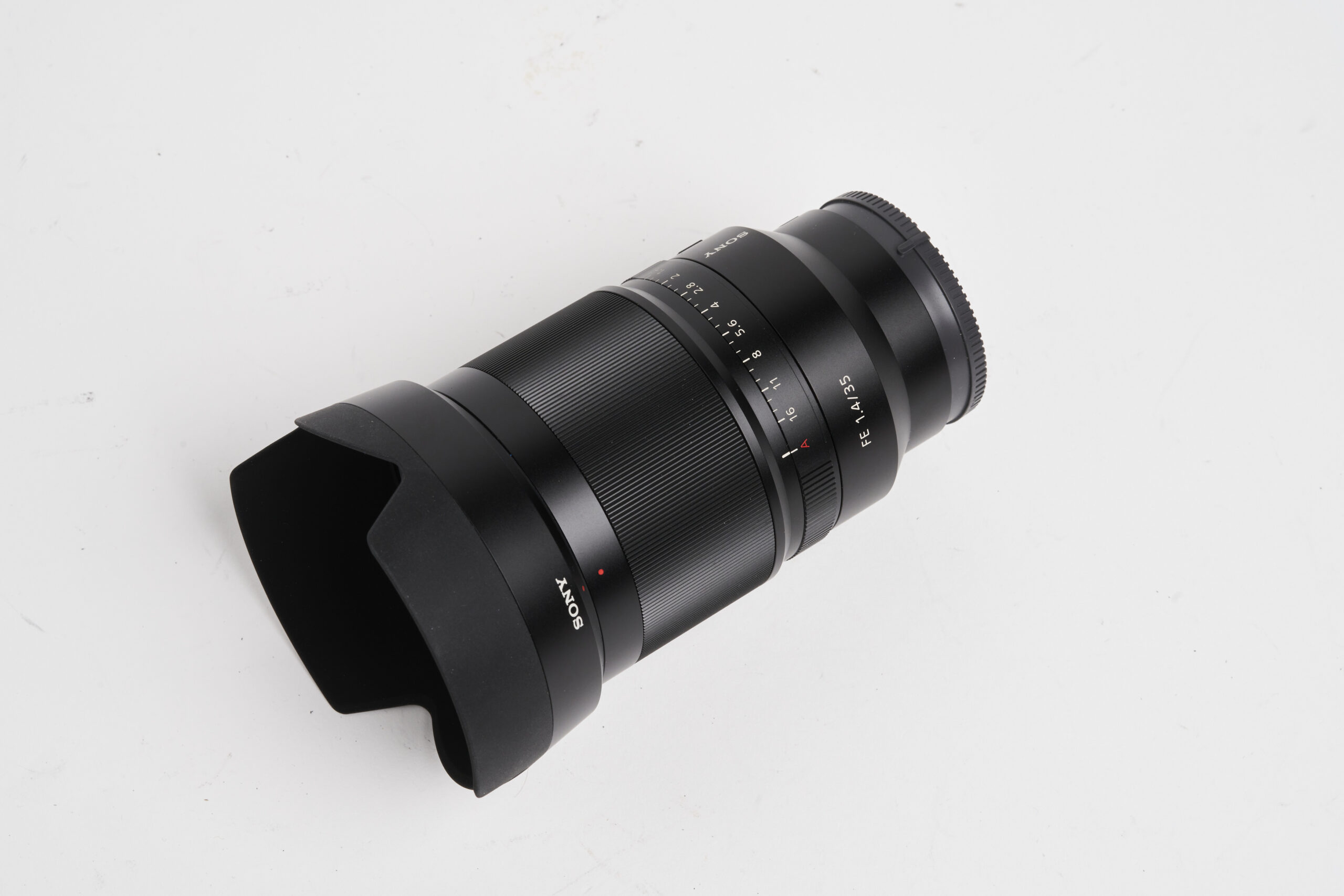 Sony-FE-35mm-F1.4-ZA-Distagon-Zeiss