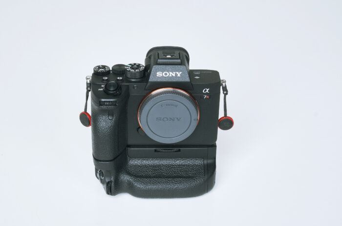 Sony Alpha 7R IV Body 61 MP with batterie grip